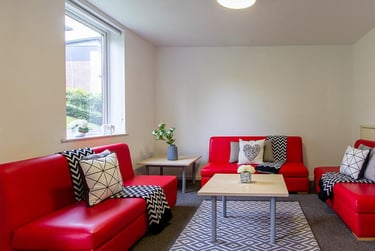 1 bed flat, De Walden Way, City Centre, Bradford, BD71BD - Image 3